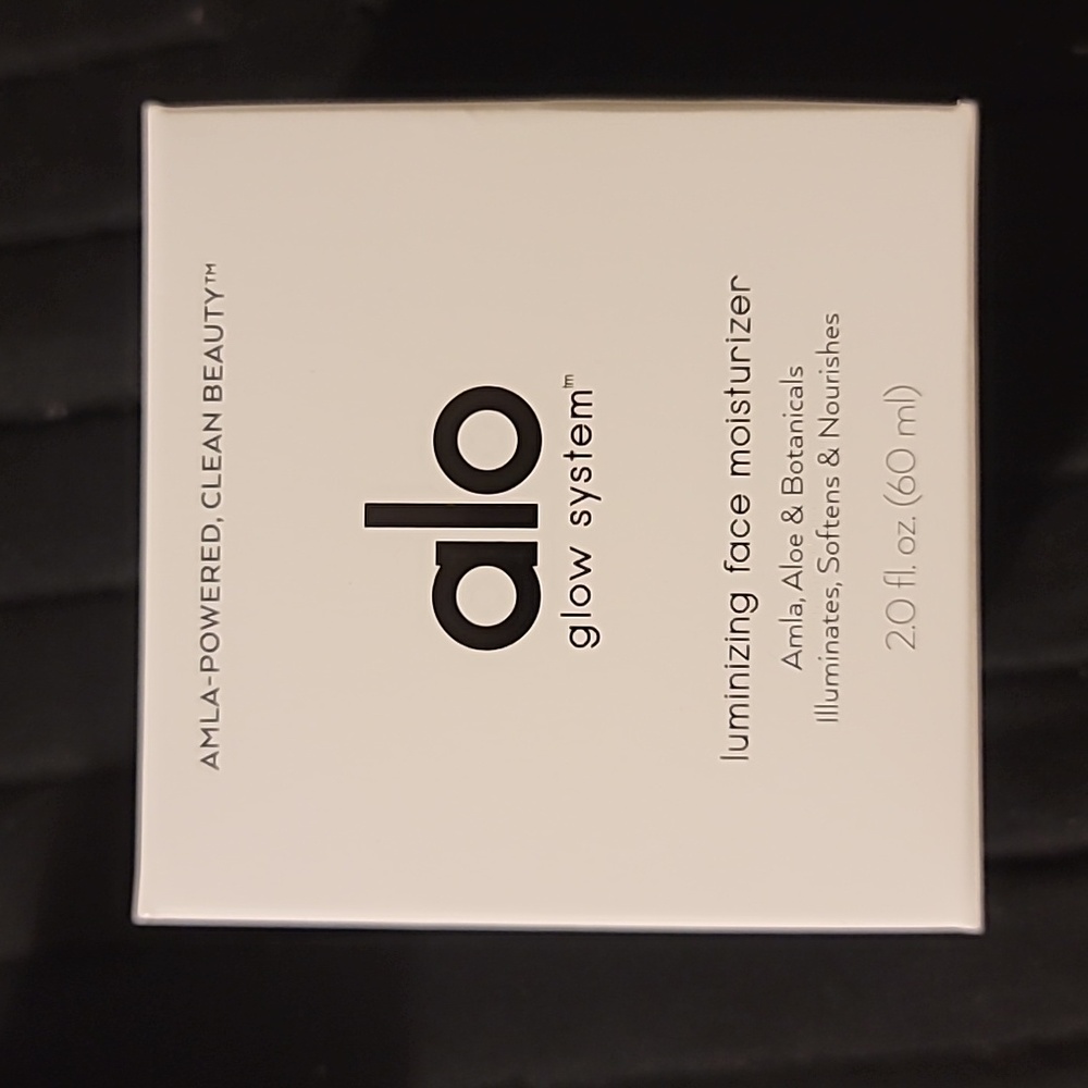 Alo Glow System Luminizing Facial Moisturizer 2oz